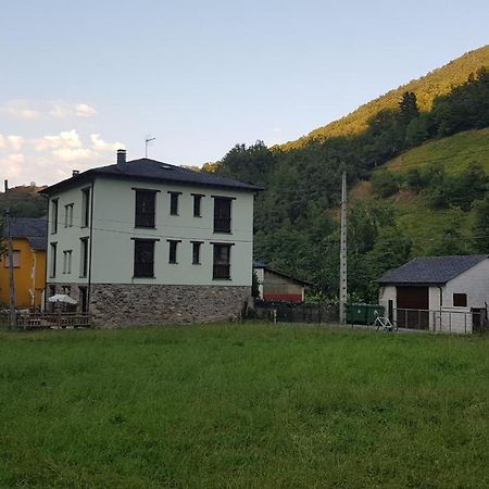 Casa Muniellos カンガス・デル・ナルセア エクステリア 写真